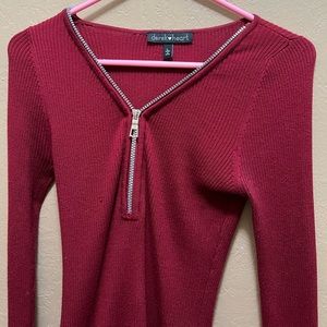 Ribbed maroon shirt